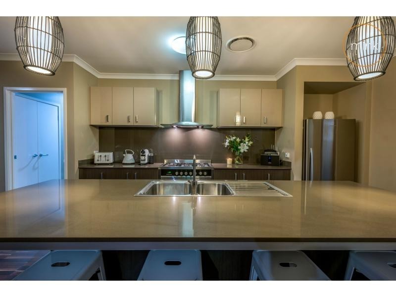 25 Yucca Court, Brightwater, Mountain Creek QLD 4557