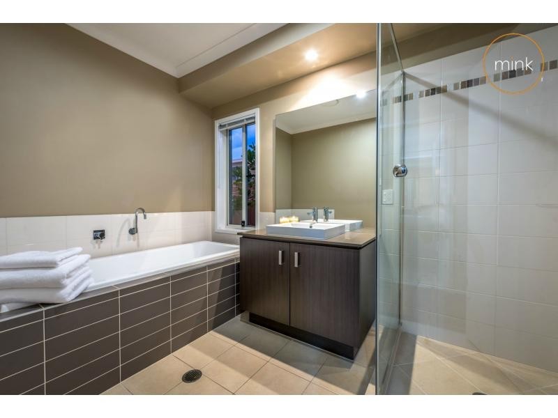 25 Yucca Court, Brightwater, Mountain Creek QLD 4557