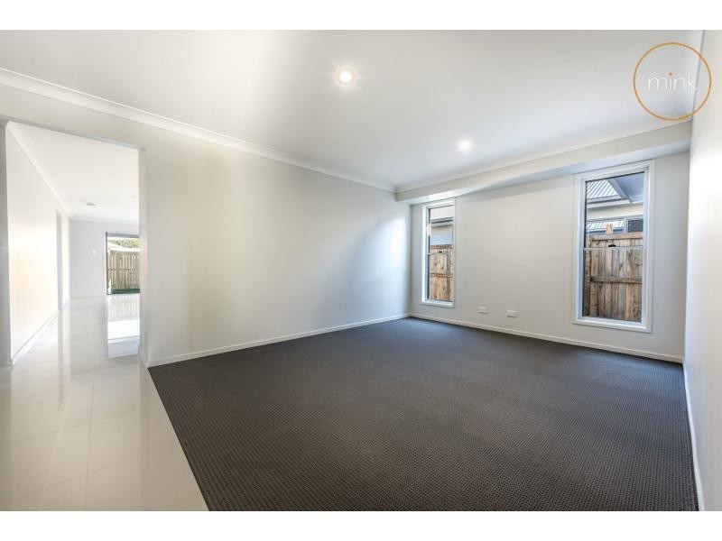 4 Banks Crescent, AURA, Caloundra West QLD 4551
