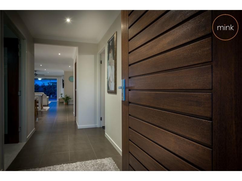 10 Tarwhine Place, BRIGHTWATER, Mountain Creek QLD 4557