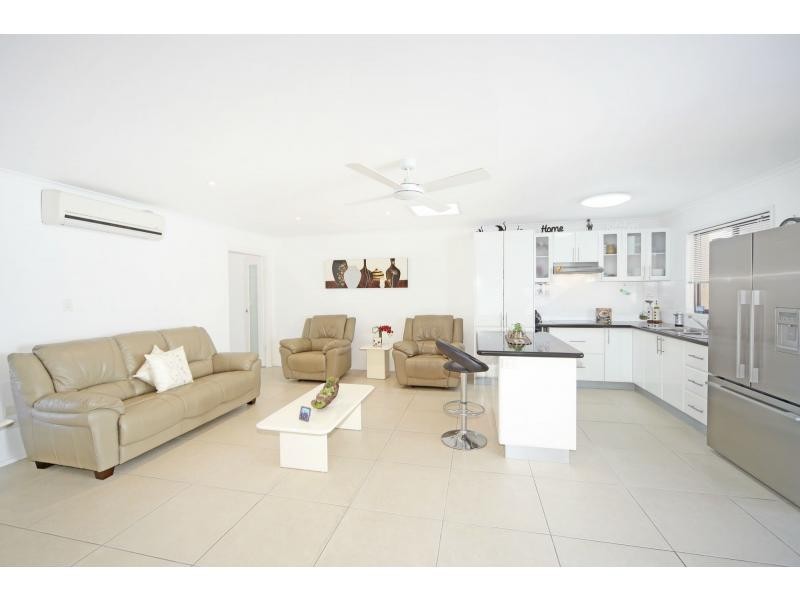 5/10 Melody Court , The Palms, Warana QLD 4575