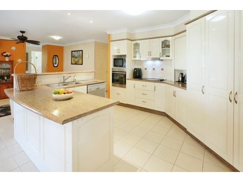 12 Lang Street, Pelican Waters QLD 4551