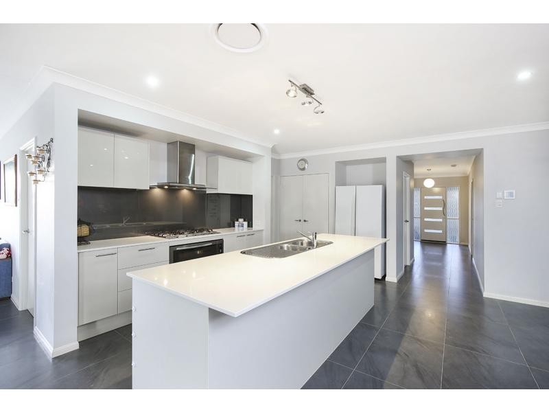 25 Pumicestone Way, Mountain Creek QLD 4557