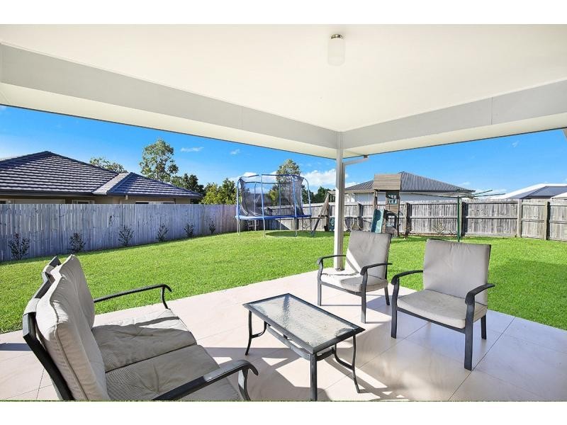 25 Pumicestone Way, Mountain Creek QLD 4557