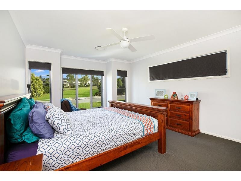 25 Pumicestone Way, Mountain Creek QLD 4557