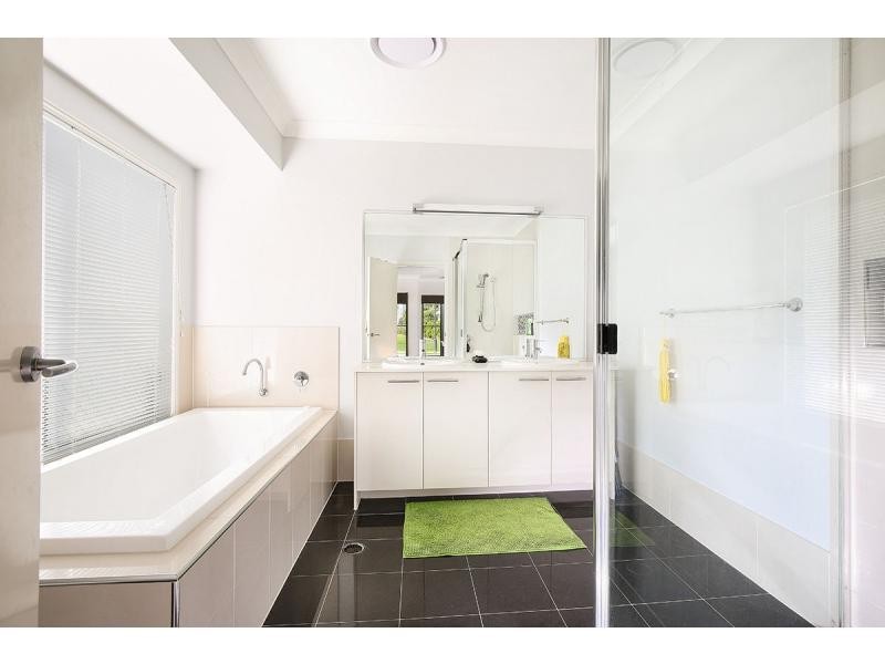 25 Pumicestone Way, Mountain Creek QLD 4557