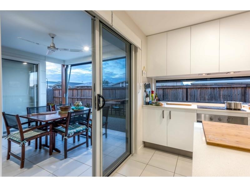 21 Kite Street, Mountain Creek QLD 4557