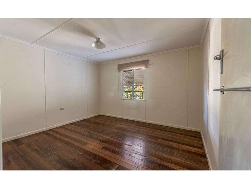 27 Taylor Avenue, Golden Beach QLD 4551