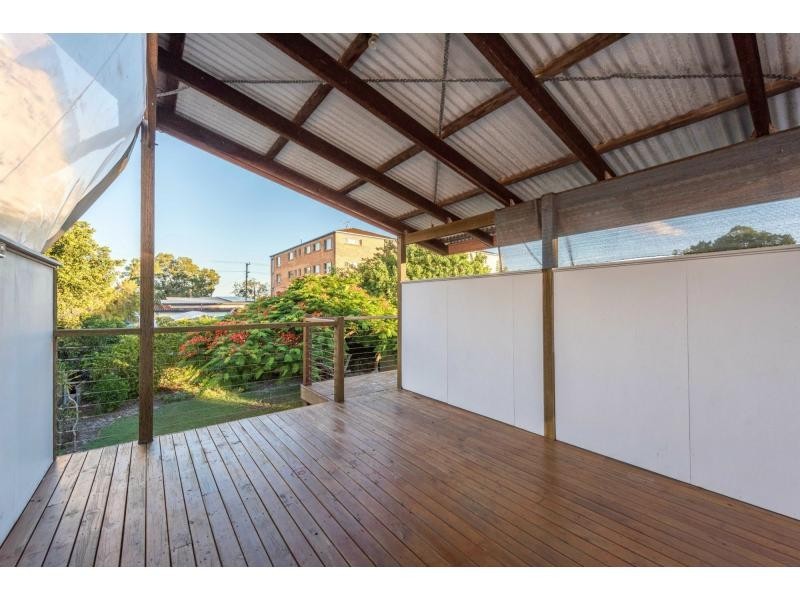 27 Taylor Avenue, Golden Beach QLD 4551
