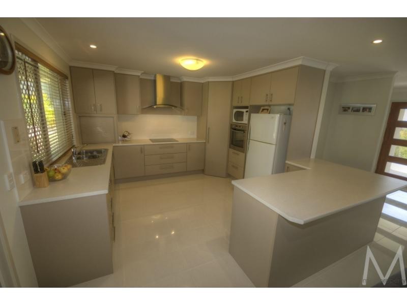 25 LARK CIRCUIT, BRIGHTWATER, Mountain Creek QLD 4557