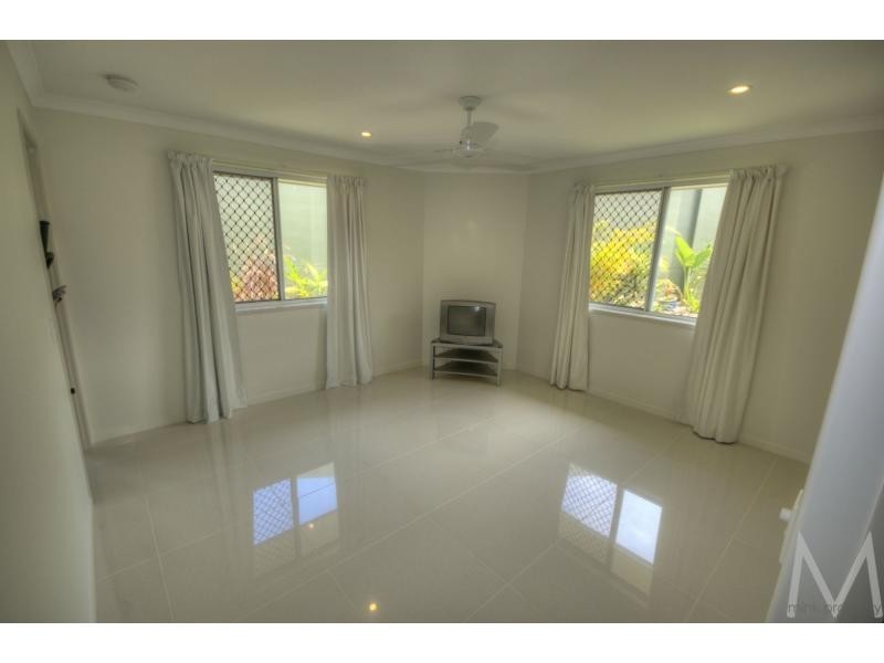 25 LARK CIRCUIT, BRIGHTWATER, Mountain Creek QLD 4557