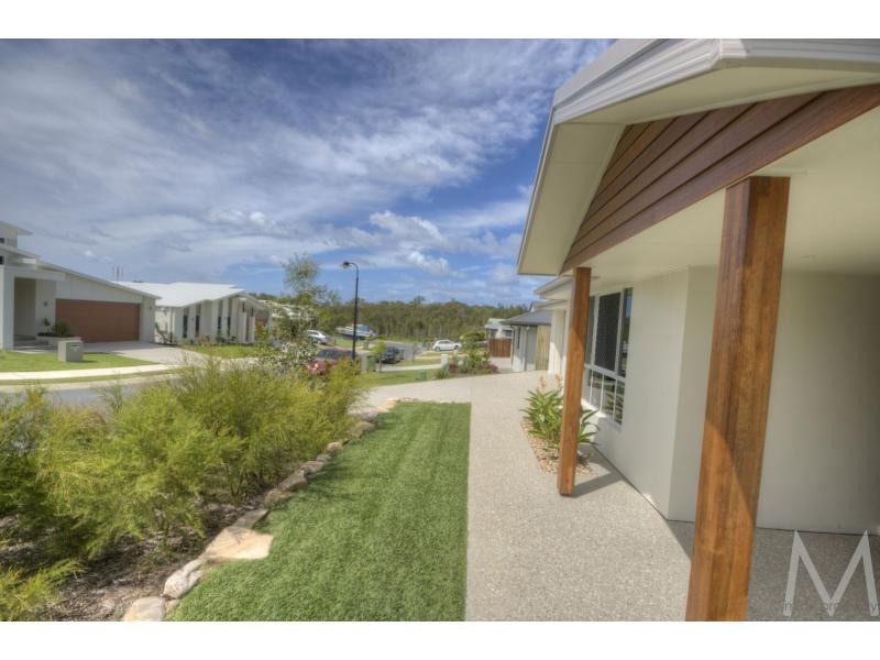 25 LARK CIRCUIT, BRIGHTWATER, Mountain Creek QLD 4557