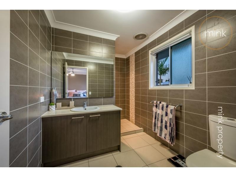 7 Myrtle Place, Brightwater, Mountain Creek QLD 4557