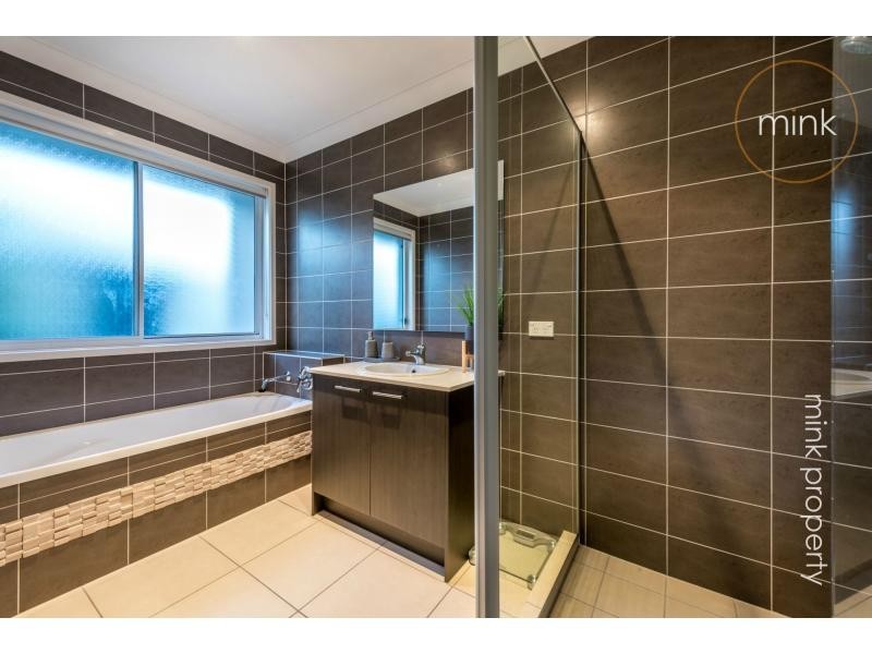 7 Myrtle Place, Brightwater, Mountain Creek QLD 4557