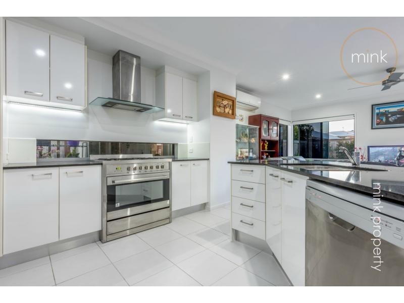 8 Yucca Court, Brightwater, Mountain Creek QLD 4557