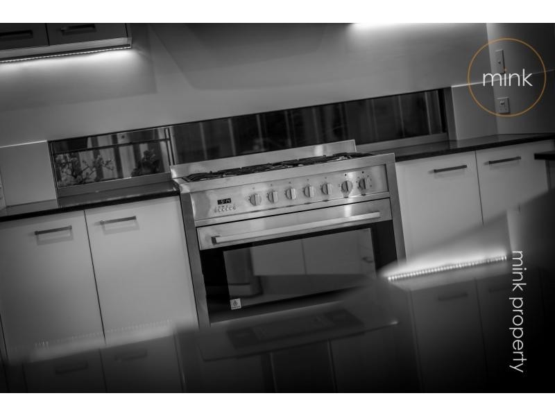 8 Yucca Court, Brightwater, Mountain Creek QLD 4557