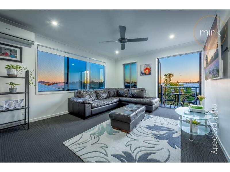 8 Yucca Court, Brightwater, Mountain Creek QLD 4557