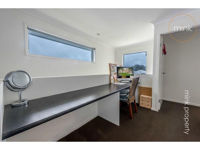 44 Petrel Crescent, Brightwater, Mountain Creek QLD 4557