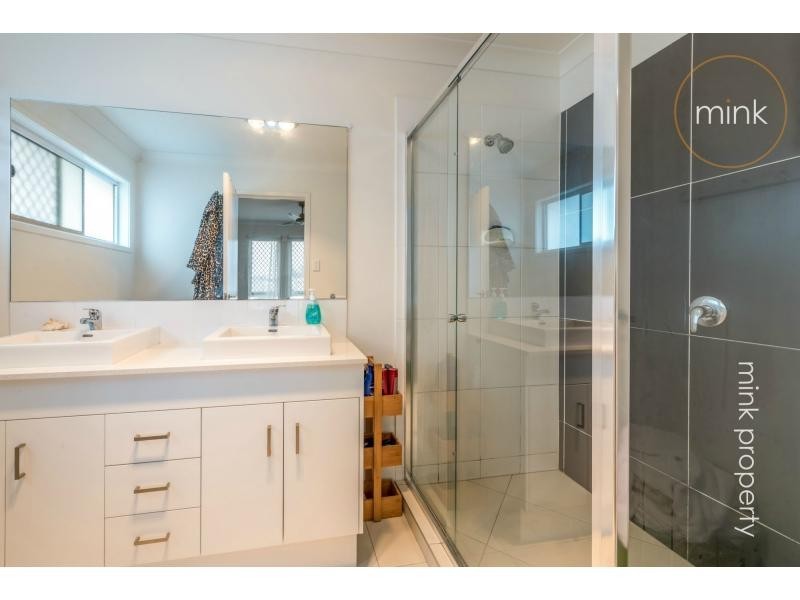 44 Petrel Crescent, Brightwater, Mountain Creek QLD 4557