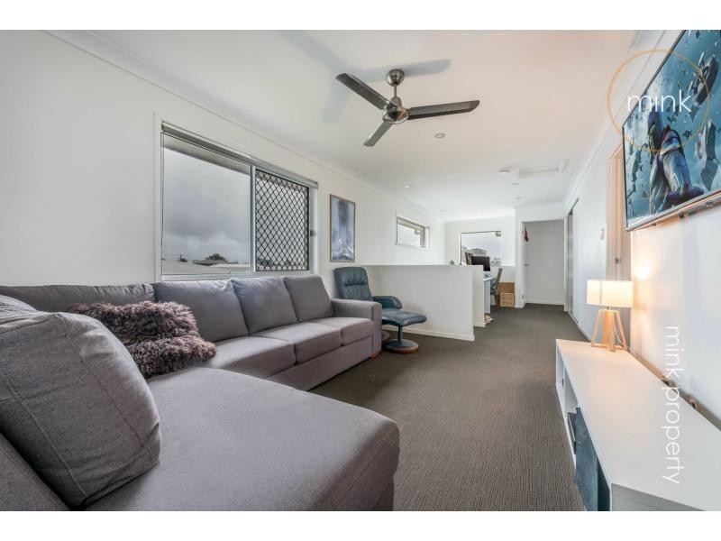44 Petrel Crescent, Brightwater, Mountain Creek QLD 4557