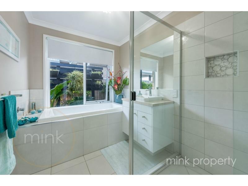 5 Cavalry Way, Flame Tree Pocket, Sippy Downs QLD 4556
