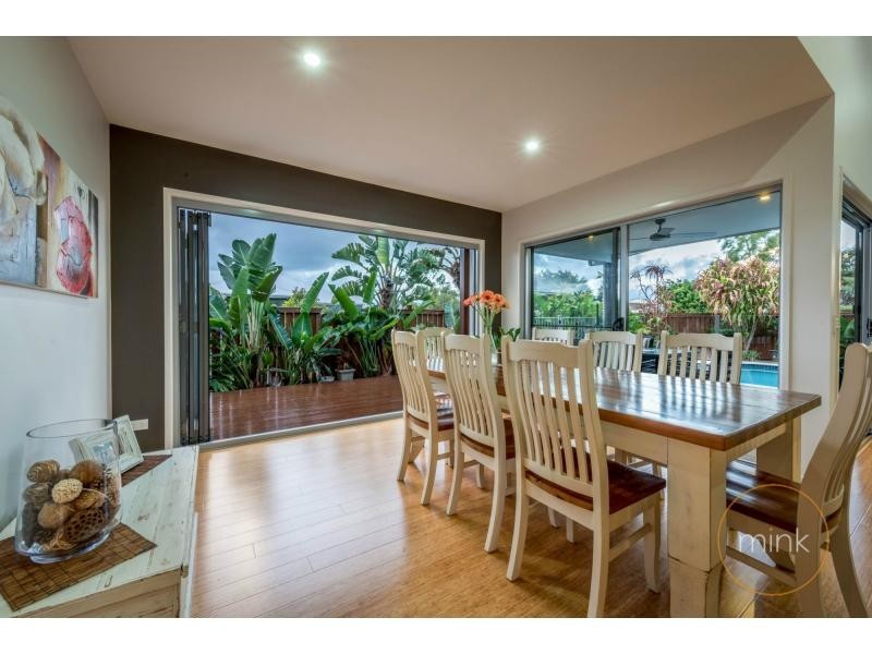 1 Riflebird Place, Brightwater, Mountain Creek QLD 4557