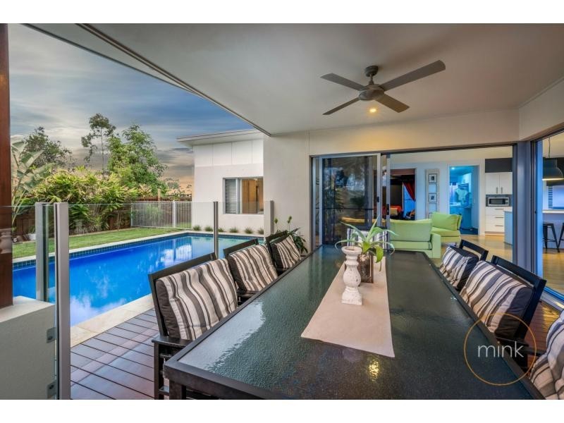 1 Riflebird Place, Brightwater, Mountain Creek QLD 4557