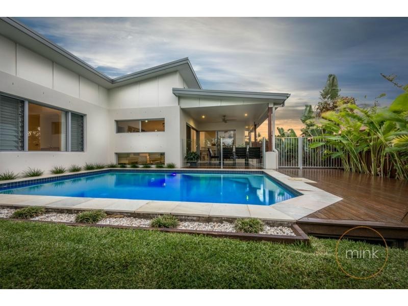 1 Riflebird Place, Brightwater, Mountain Creek QLD 4557