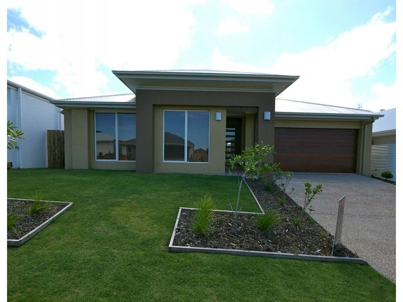9 Parrot Place, BRIGHTWATER, Mountain Creek QLD 4557