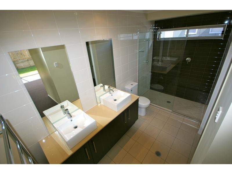 9 Parrot Place, BRIGHTWATER, Mountain Creek QLD 4557