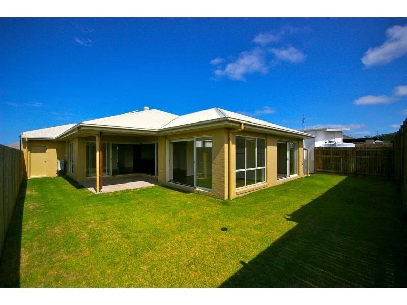 9 Parrot Place, BRIGHTWATER, Mountain Creek QLD 4557