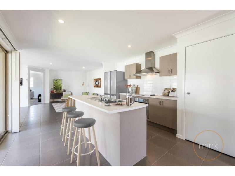 4 Myrtus Street, Brightwater, Mountain Creek QLD 4557