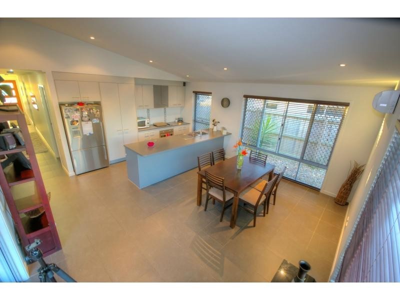 5 MAHONIA Lane, BRIGHTWATER, Mountain Creek QLD 4557
