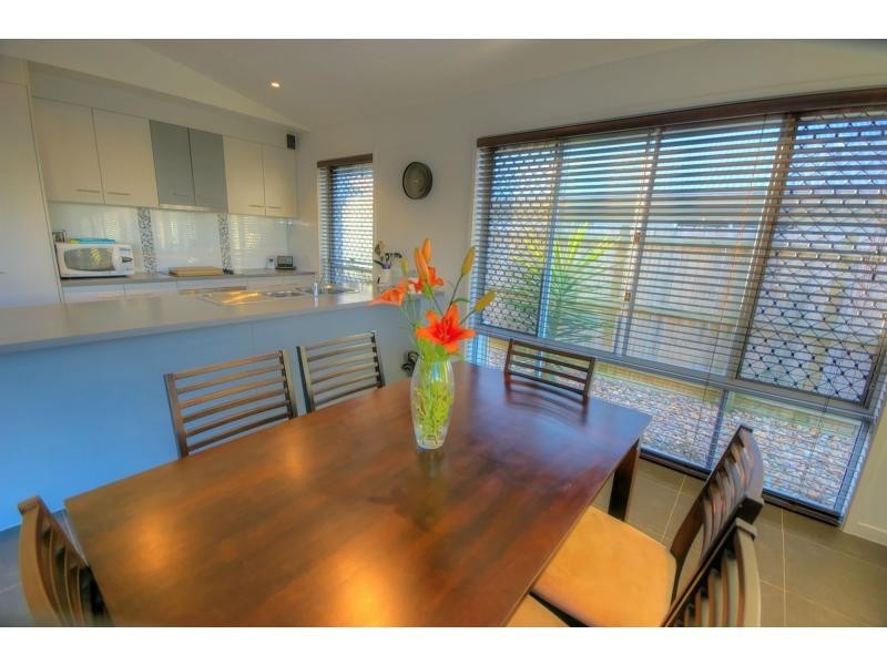 5 MAHONIA Lane, BRIGHTWATER, Mountain Creek QLD 4557