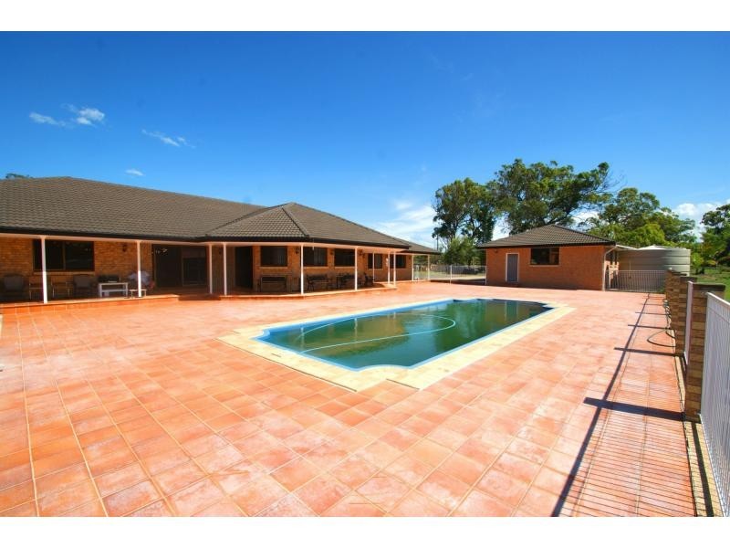 7 Gum Tree Court, Coonarr QLD 4670