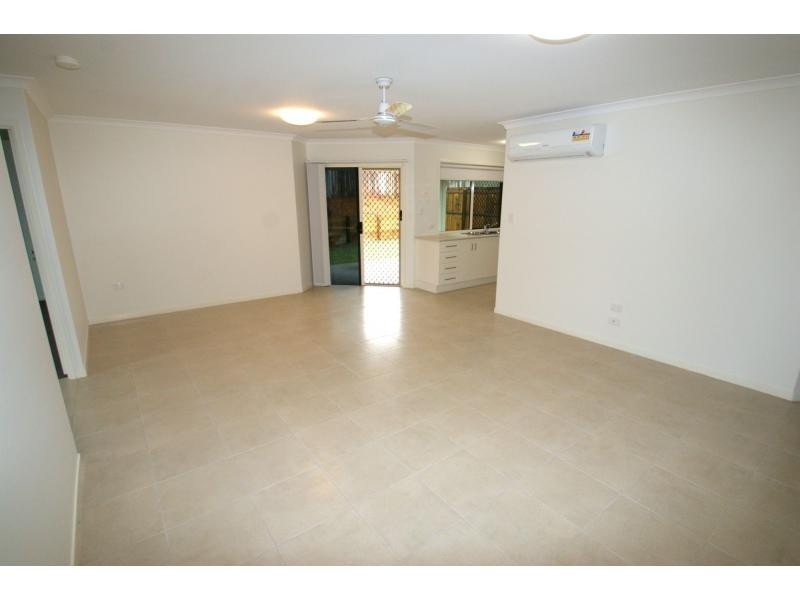2/6 Pinnacle Court, Avoca QLD 4670
