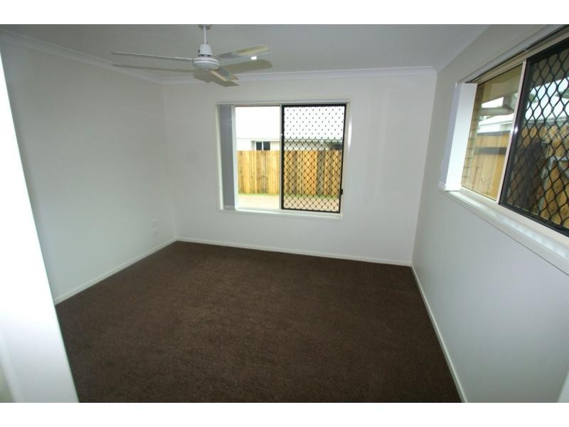 2/6 Pinnacle Court, Avoca QLD 4670
