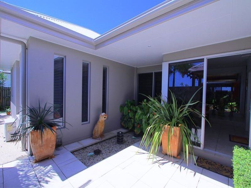 10 Andrew Close, Bargara QLD 4670
