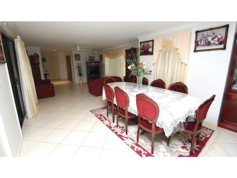 17 The Strand West, Thabeban QLD 4670