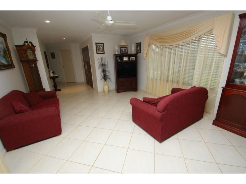 17 The Strand West, Thabeban QLD 4670