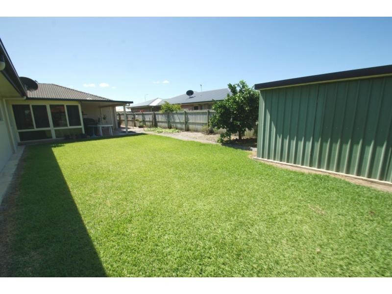 17 The Strand West, Thabeban QLD 4670