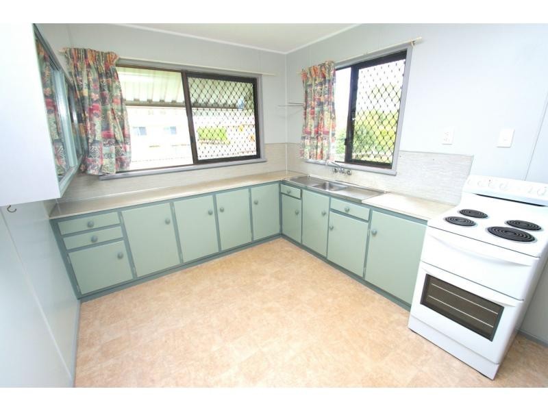 6 Novakoski Street, Kepnock QLD 4670
