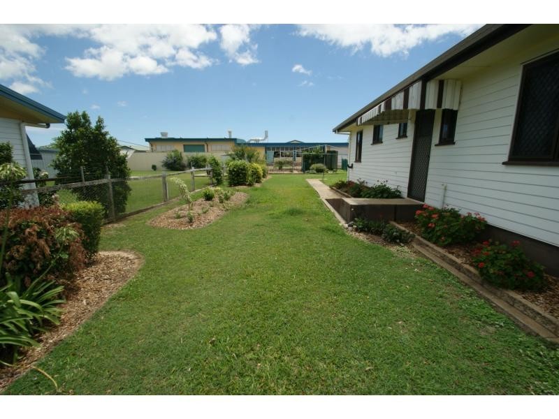 6 Novakoski Street, Kepnock QLD 4670