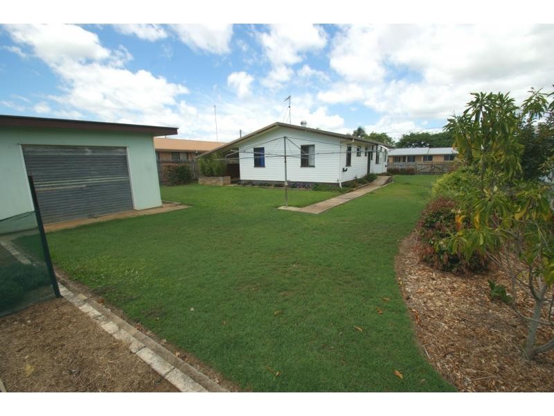 6 Novakoski Street, Kepnock QLD 4670