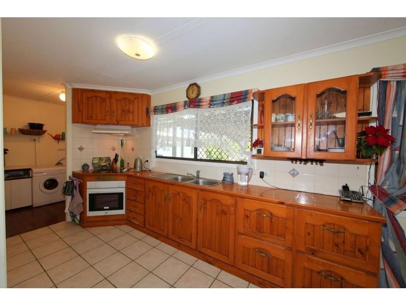 10 Slocomb Street, Avenell Heights QLD 4670