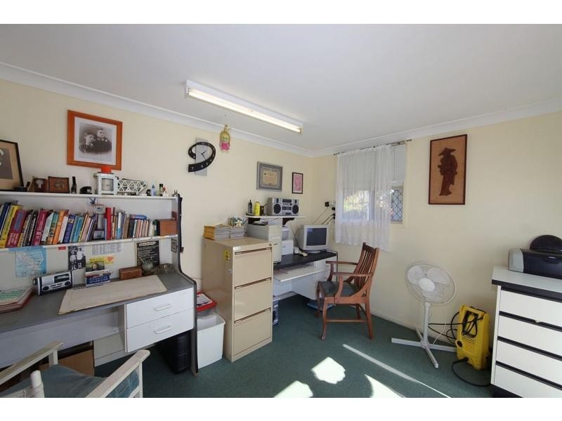 10 Slocomb Street, Avenell Heights QLD 4670