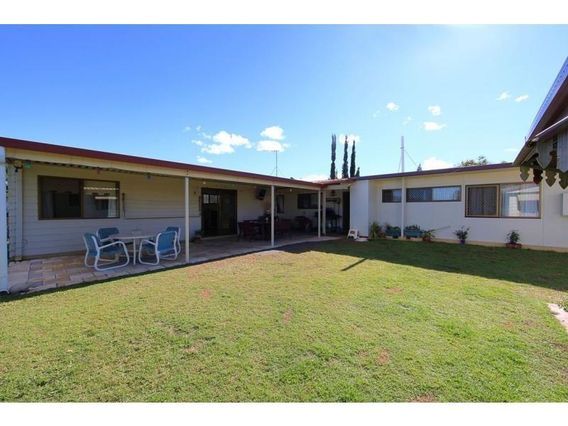 10 Slocomb Street, Avenell Heights QLD 4670