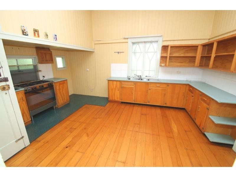 18 McIlwraith Street, Bundaberg South QLD 4670