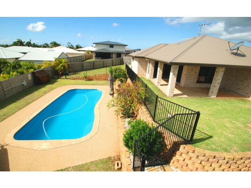 6 Brougham Court, Avoca QLD 4670