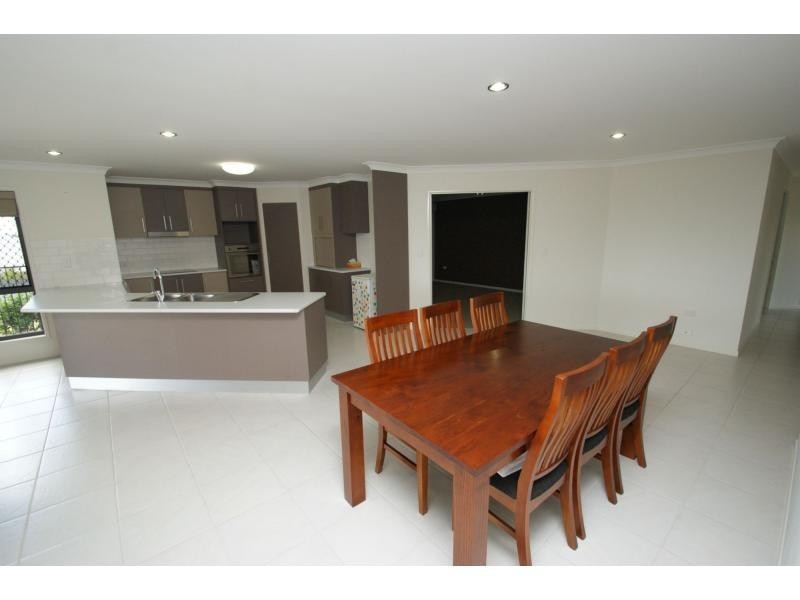 6 Brougham Court, Avoca QLD 4670